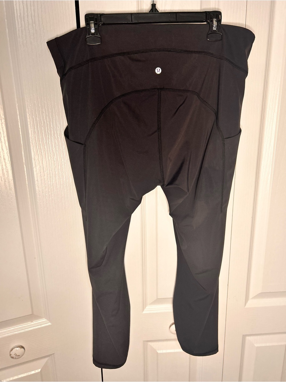 Lululemon Women’s Size 18 Black High-Waist Black Cropped Leggings Pockets Yoga - Picture 6 of 10